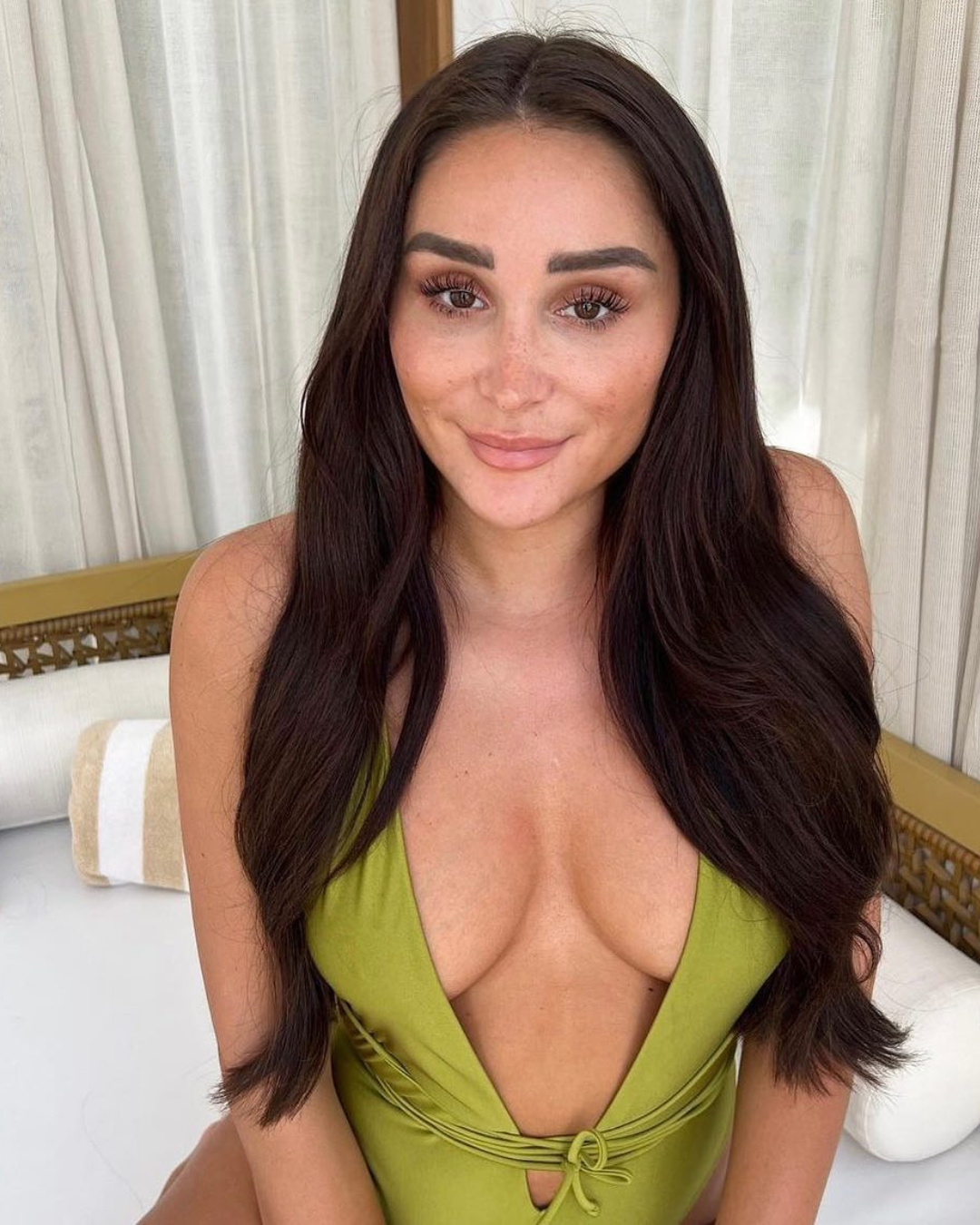 22" Classic Weft Hair Extensions